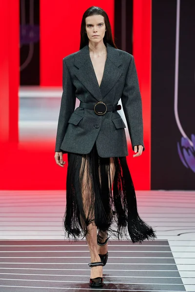 Look 1